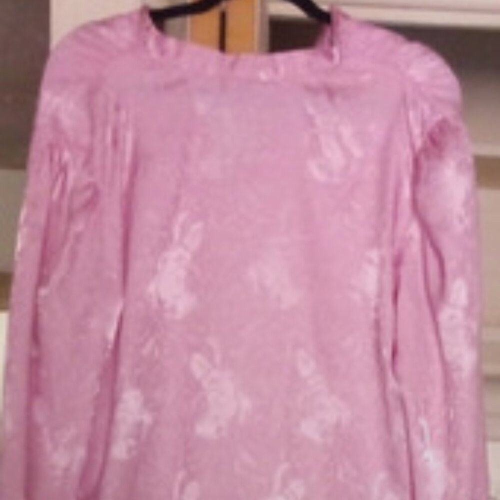 Brownstone Studio - Chic Long Sleeve Light Pink Dress